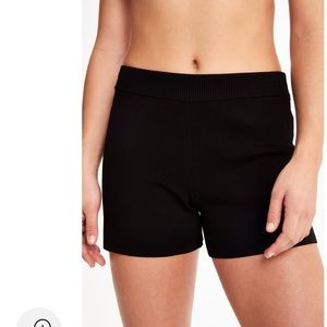 NWT Lolë Mercer Shorts